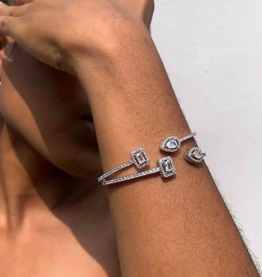 Silver Wrist Set