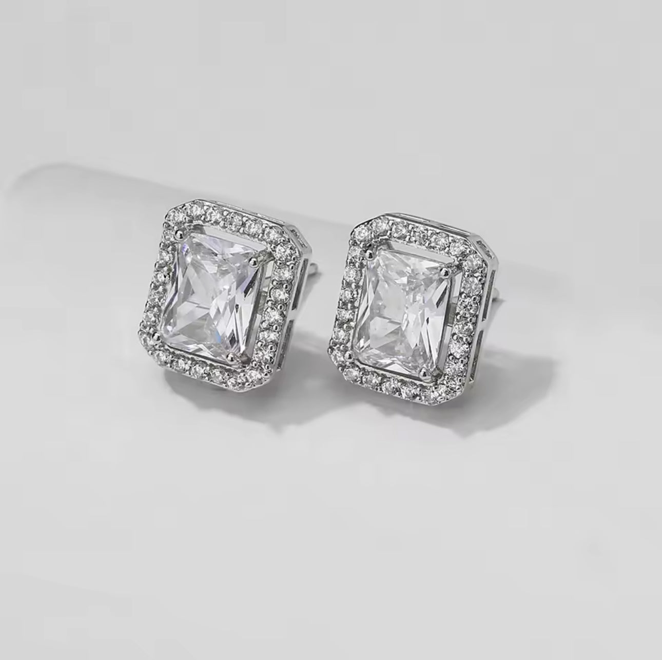 Juno stud earrings