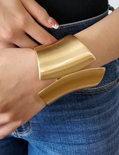 Ushas Cuff