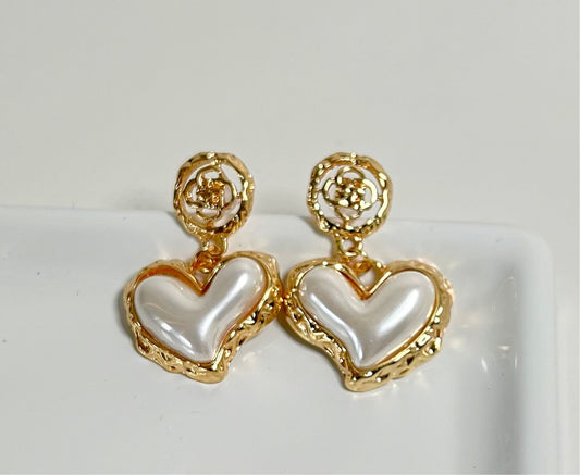 Cora pearl earrings