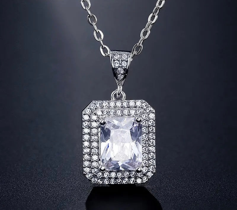 Nyx Necklace