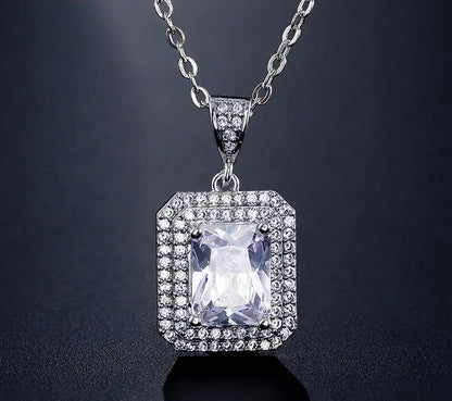 Nyx Necklace
